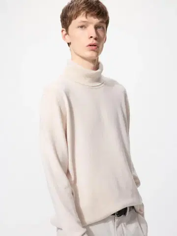 UNIQLO 캐시미어 터틀넥 스웨터