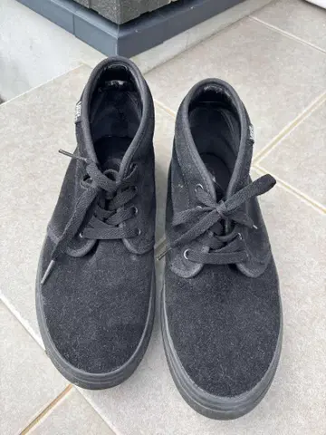 VANS 블랙 하이컷 스니커즈