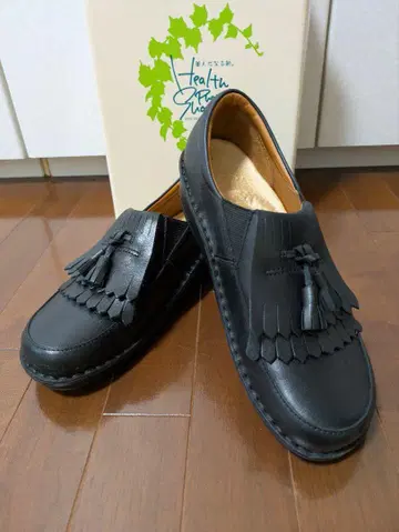 H.P.S 퀼트 태슬 슬립온 슈즈 사이즈 23.5cm