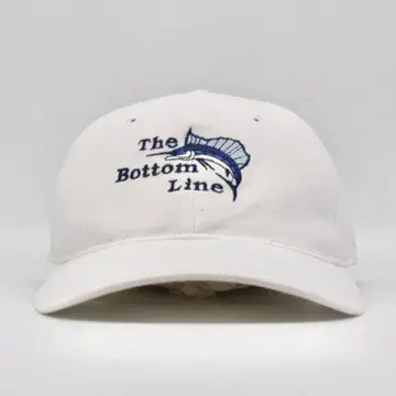 the bottom line 황새치 물고기 자수 캡 메시지 화이트