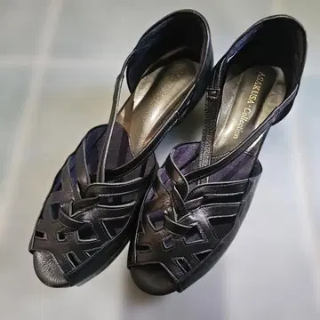 아사쿠사 컬렉션 블랙 오픈토 샌들