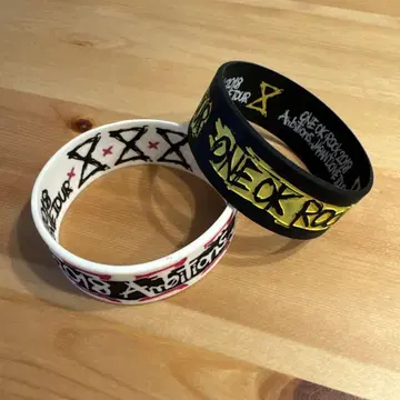 ONEOKROCK 러버 밴드 2018 Ambitions 2개 세트 판매