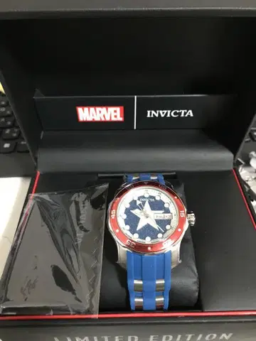 INVICTA 캡틴 아메리카 마블 히어로즈 한정판