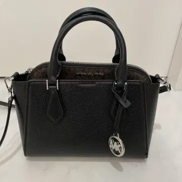 Michael Kors 블랙 가죽 핸드백