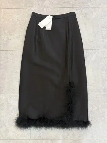 [미사용 새상품] 루 쉘 블루 마라보 슬릿 스커트 퍼 슬릿 스커트