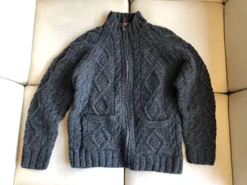 새상품급 Woods 다크 그레이 케이블 니트 가디건