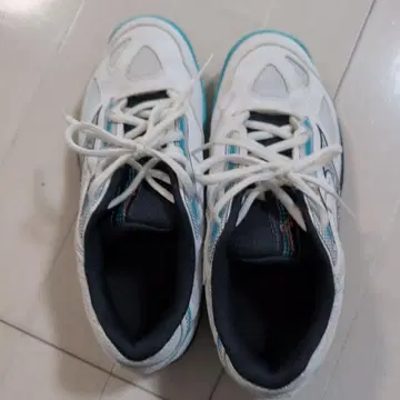 미즈노 테니스화