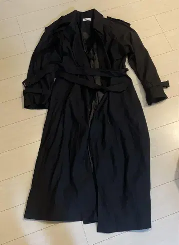 melt the lady wide trench coat