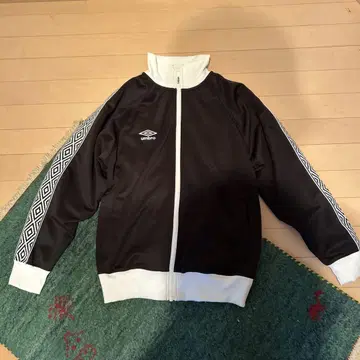umbro 블랙 트랙 자켓