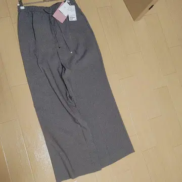 그린 라벨 릴랙싱 니하이 플레어 팬츠 모카 40 미사용 택 포함