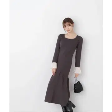 새상품 택 포함 프로포션 바디 드레싱 니트 머메이드 도킹
