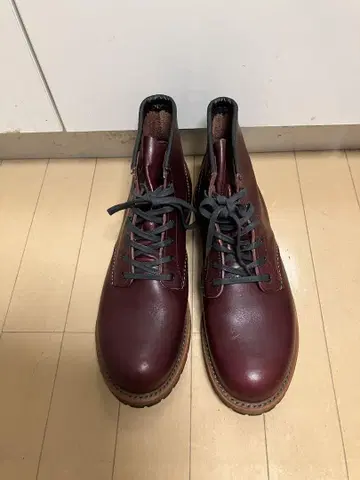 레드윙 9011 9.5D 새상품급 벡맨