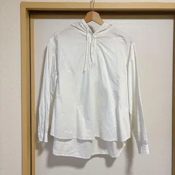 뷔르데사봉 스노우 후드티