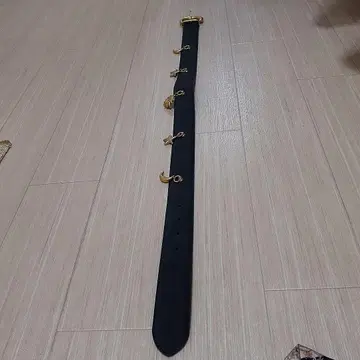 블랙 가죽 벨트 골드 버클