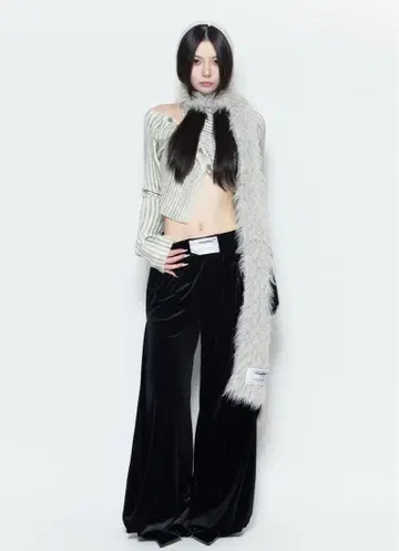 theredthread S fuzzy scarf