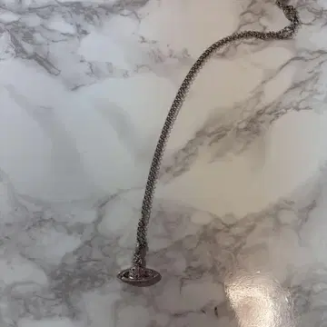 비비안 목걸이