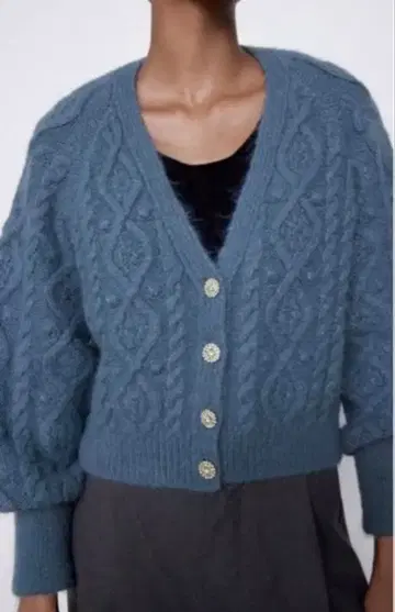 ZARA 라이트 블루 케이블 니트 가디건