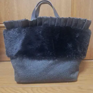 퍼 토트백 블랙