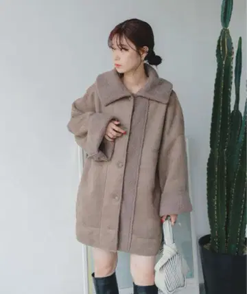 kastane 하이넥 리버서블 보아 무스탕 자켓
