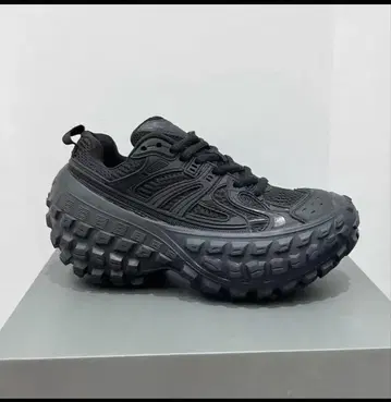BALENCIA Bouncer 바운서 스크류 screw 통굽 노브라
