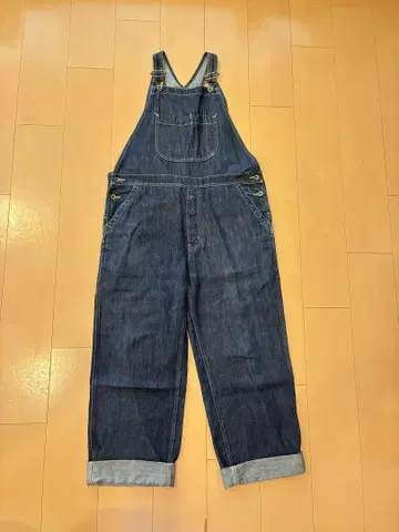 베리테쿠르 오버롤