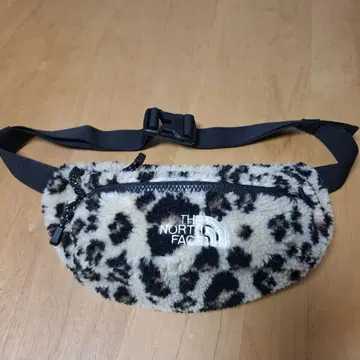 THE NORTH FACE 웨스트 파우치 레오파드