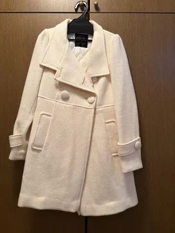 CECIL McBEE 코트