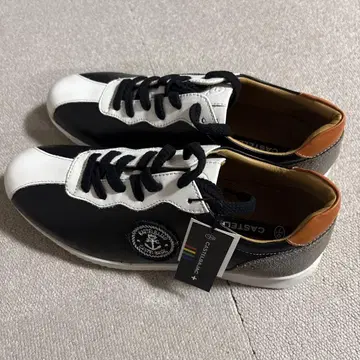 CASTELBAJAC 스니커즈 블랙/화이트