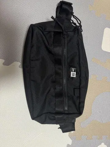 뉴에라 바디백