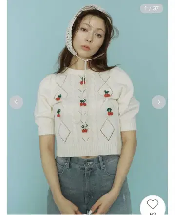 미사용 새상품 체리 모티브 니트탑 FURFUR