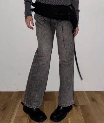 SHAGGIE 오로라 큐빅 장식 빈티지 루즈 데님 팬츠
