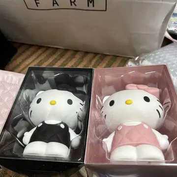 로리즈팜 헬로키티 퀼팅 피규어 핑크 블랙