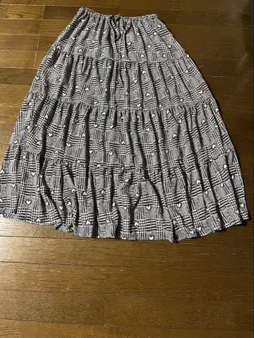 앤드러브 옷장 하운드투스 체크 하트 무늬 캉캉 스커트