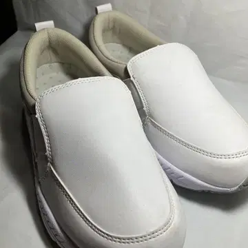 새상품 NURSERY 간호용 슬립온 슈즈 24.5cm 화이트