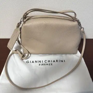 새상품급 GIANNI CHIARINI ALIFA PHARD M