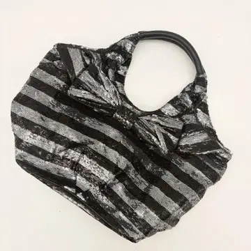 케이트 스페이드 블랙 & 실버 시퀸 토트백