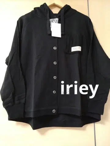 iriey 배색 니트 포켓 부착 버튼 후드티 F