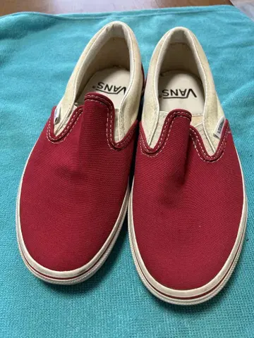 VANS 레드 슬립온 스니커즈