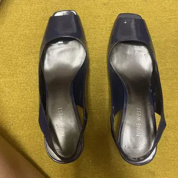 NINE WEST 네이비 오픈토 힐