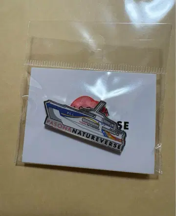 PASONA NATUREVERSE 보트 핀 배지
