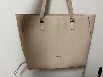 FURLA 베이지 토트백