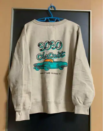 9090 Circuit 베이지 맨투맨