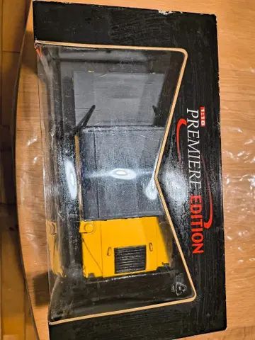 Maisto HUMMER 1:18 프리미어 에디션