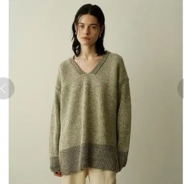 CLANE/클라네/W FACE CUT NECK WIDE KNIT TOPS