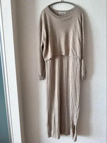 [중고] 카프리슈 레마쥬 니트 레이어드 원피스 베이지 리브