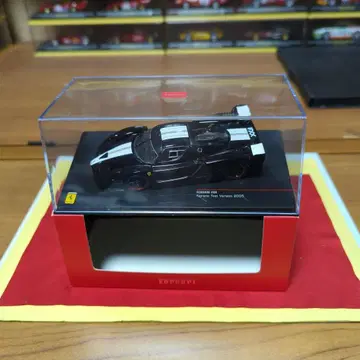 ixo1/43 Ferrari FXX