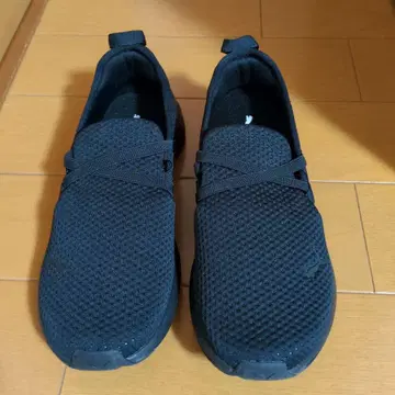 PUMA SOFT FOAM+ 블랙 스니커즈