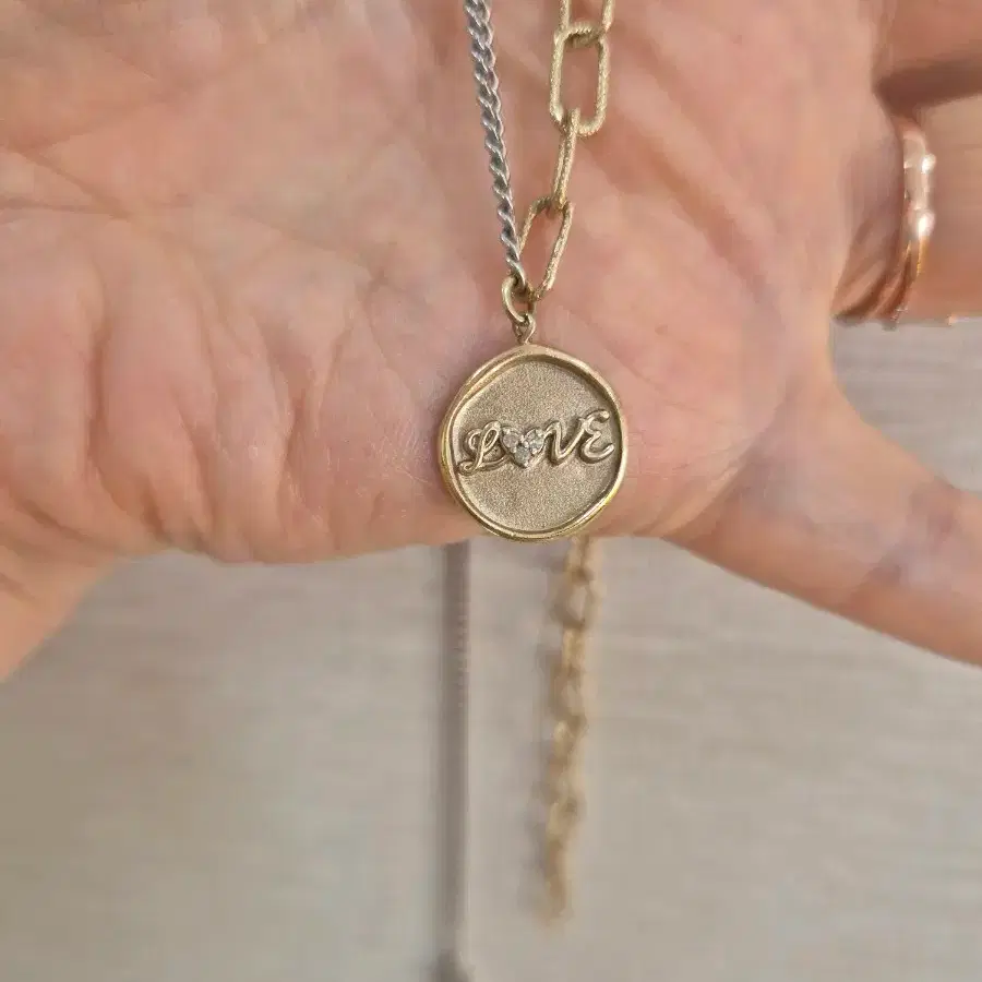 14k 옐로와 화이트 콤비 다이아 코인 목걸이(3.36돈)