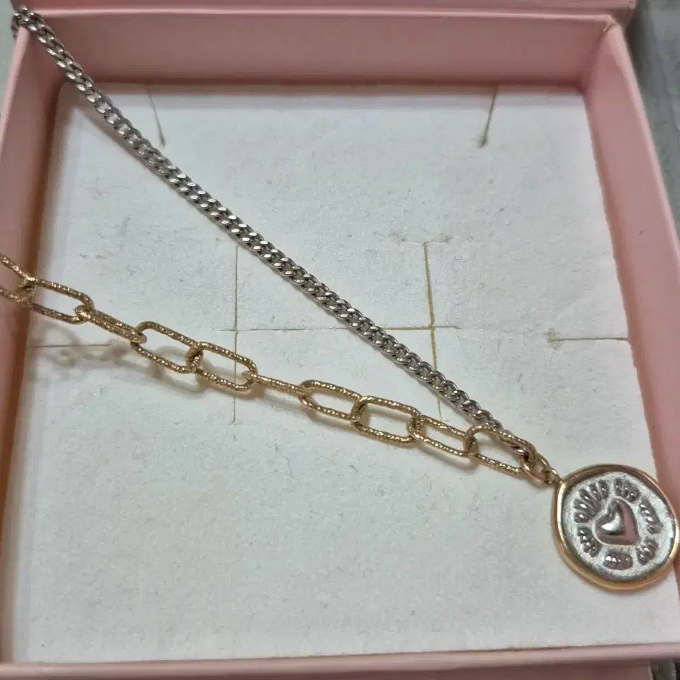 14k 옐로와 화이트 콤비 다이아 코인 목걸이(3.36돈)