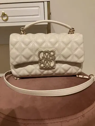 2WAY 모노그램 비쥬 퀼팅 백 아이보리